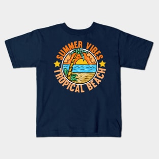 Summer vibes tropical beach Kids T-Shirt